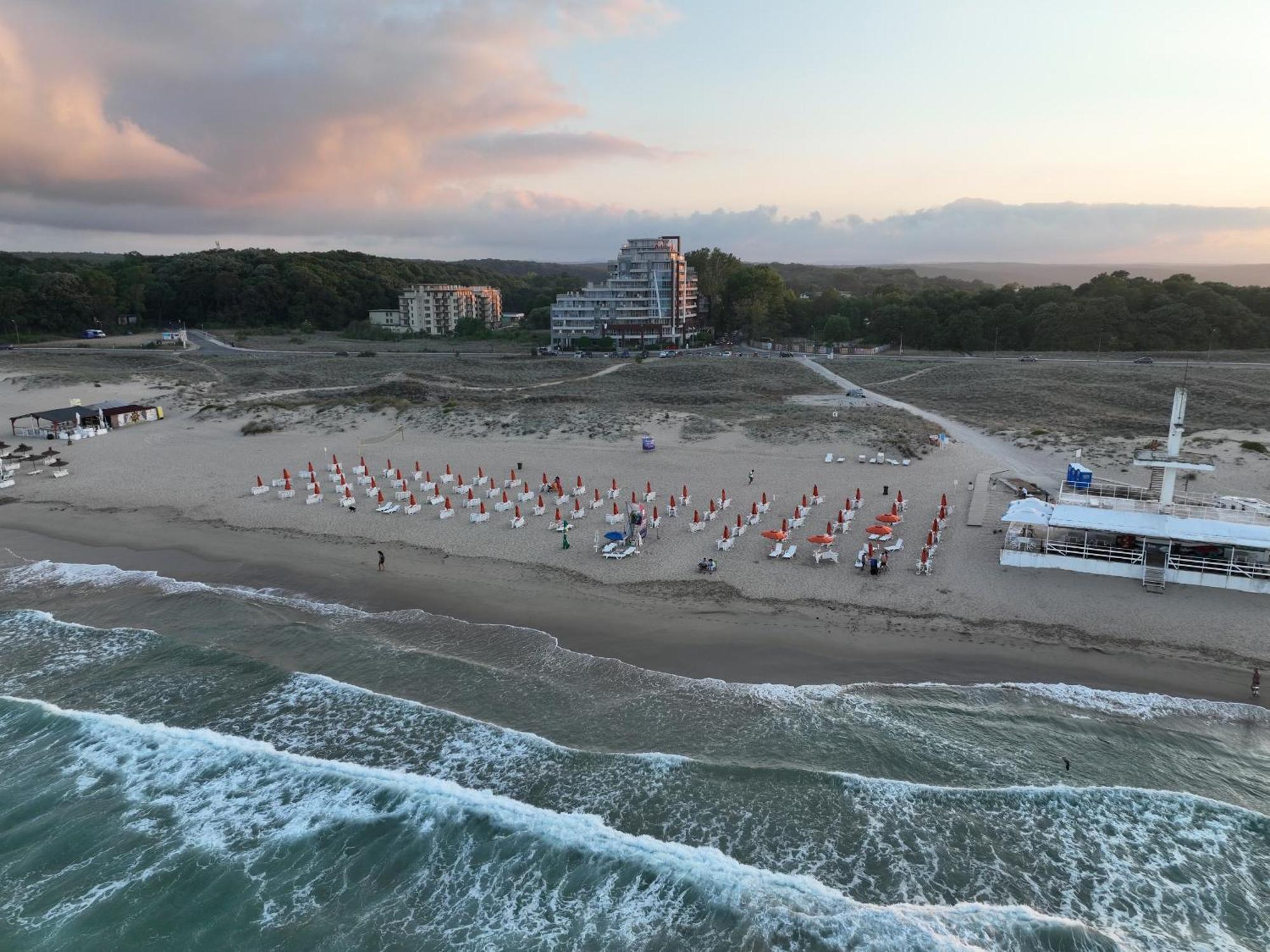 Allure Beach Resort Aparthotel Primorszko Kültér fotó